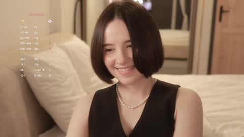 Essie  online show from 04.18.26