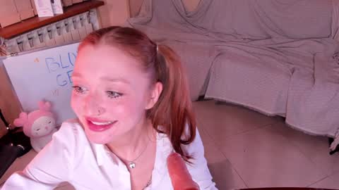 Lola 3  online show from 12.14.24