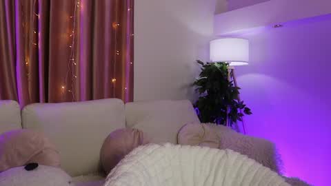 Snapshot of _fluffybunny_ chatting on 12.05.24 Goldy Grace online show from 12.05.24