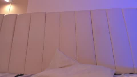 Frida online show from 03.05.25