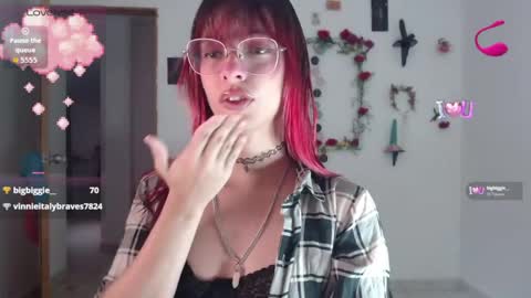 Snapshot of _galya_ chatting on 05.28.26 Galya online show from 05.28.26