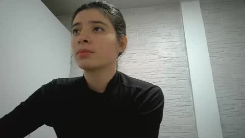 Snapshot of _genesid_dixton chatting on 11.09.25 Mia-foster online show from 11.09.25