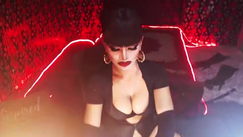 Snapshot of _hailyourqueenx chatting on 12.22.24 GoDDess Chloe online show from 12.22.24