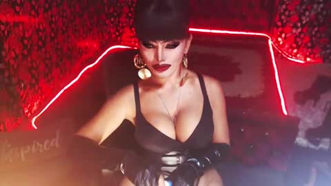 Snapshot of _hailyourqueenx chatting on 01.06.25 GoDDess Chloe online show from 01.06.25