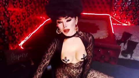 Snapshot of _hailyourqueenx chatting on 01.13.25 GoDDess Chloe online show from 01.13.25