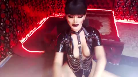 Snapshot of _hailyourqueenx chatting on 02.25.25 GoDDess Chloe online show from 02.25.25