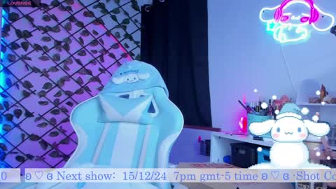 Snapshot of _heavenly_blue_ chatting on 12.15.24 Bluey online show from 12.15.24