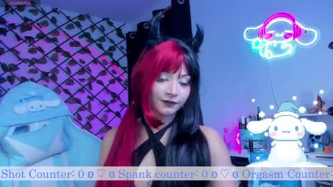 Snapshot of _heavenly_blue_ chatting on 12.21.24 Bluey online show from 12.21.24