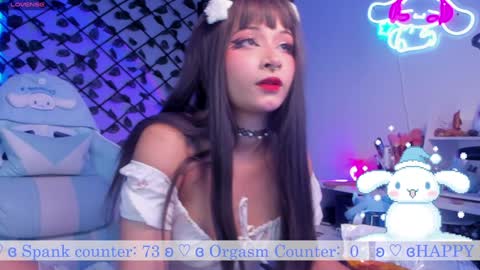 Snapshot of _heavenly_blue_ chatting on 12.31.24 Bluey online show from 12.31.24