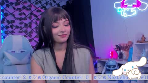 Snapshot of _heavenly_blue_ chatting on 01.15.25 Bluey online show from 01.15.25