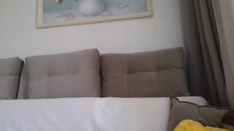 Snapshot of _hidden_frommymoom_ chatting on 04.24.26 Criss4u online show from 04.24.26