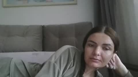 Snapshot of _hidden_frommymoom_ chatting on 05.21.26 Criss4u online show from 05.21.26