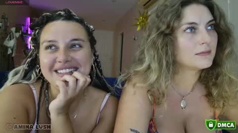 Snapshot of _hypnotic_gaze_ chatting on 10.01.25 Nessy online show from 10.01.25