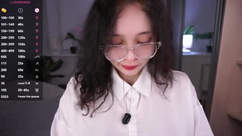 Emily online show from 04.04.26