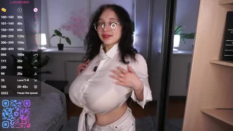 Emily online show from 04.06.26