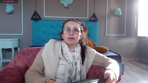 Isa online show from 09.25.25