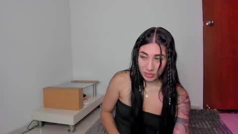 Snapshot of _isabella99_ chatting on 04.25.26 Isabella online show from 04.25.26