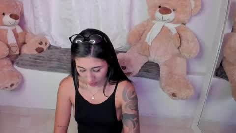 Snapshot of _isabella99_ chatting on 05.23.26 Isabella online show from 05.23.26