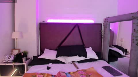 Isa online show from 02.24.25