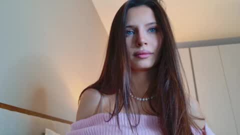 isia online show from 01.07.26