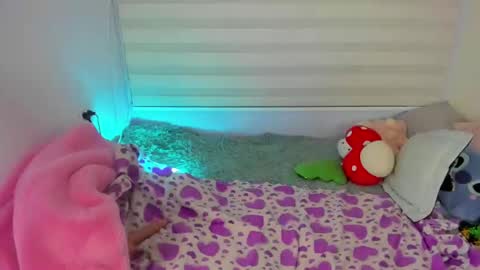 Snapshot of _ivanna11_ chatting on 01.28.25 Ivanna online show from 01.28.25