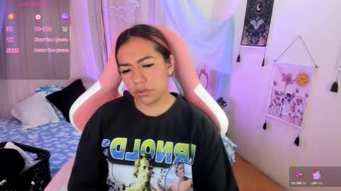 Snapshot of _ivanna11_ chatting on 10.16.25 Ivanna online show from 10.16.25