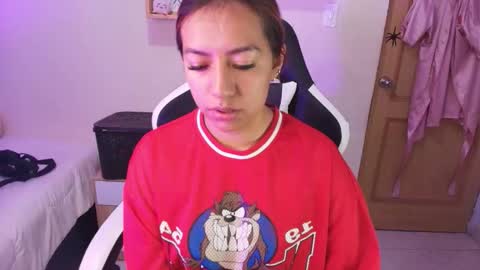 Snapshot of _ivanna11_ chatting on 11.04.25 Ivanna online show from 11.04.25