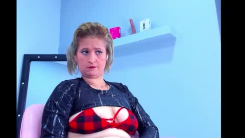 Snapshot of _jaadee_ chatting on 02.06.26 JADE online show from 02.06.26