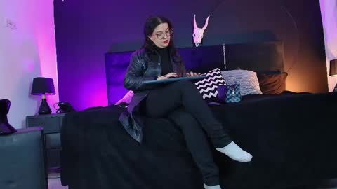 Snapshot of _jade_16 chatting on 09.16.25 Miss Jade online show from 09.16.25