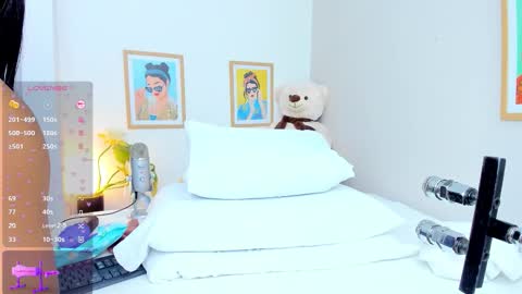 _jasminnee_ online show from 03.01.26