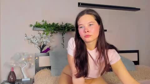 Snapshot of _jessika_69 chatting on 10.18.25 _jessika_69 online show from 10.18.25
