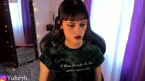 Snapshot of _jessy_moon_ chatting on 05.01.26 ... online show from 05.01.26
