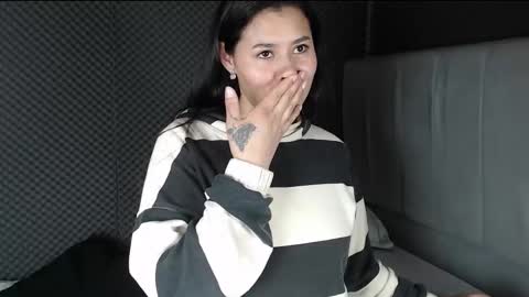 Snapshot of _joy_iva chatting on 01.07.26 joy online show from 01.07.26