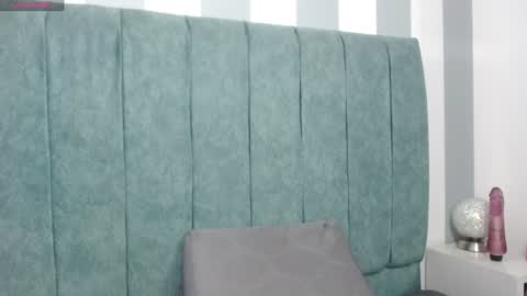 Snapshot of _julietaa chatting on 12.15.24 Julieta online show from 12.15.24