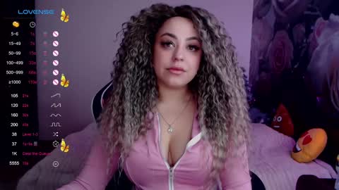 _just_a_queen_3 online show from 12.14.24