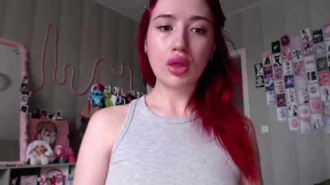 Snapshot of _katemiller_ chatting on 05.05.26 katemiller online show from 05.05.26