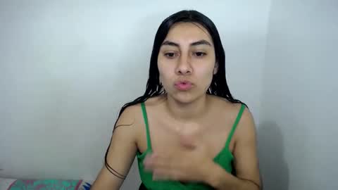 Snapshot of _katerin_love chatting on 12.17.24 kateryn online show from 12.17.24