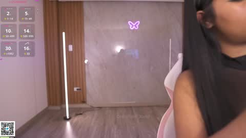 Snapshot of _kath8 chatting on 01.07.25 --- online show from 01.07.25