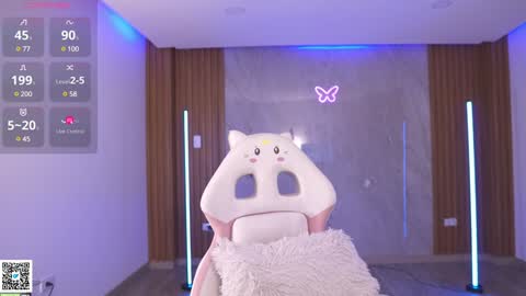 Snapshot of _kath8 chatting on 01.09.25 --- online show from 01.09.25