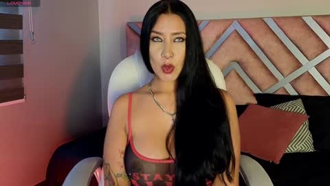 Snapshot of _kelly_hous36 chatting on 02.08.25 kelly online show from 02.08.25