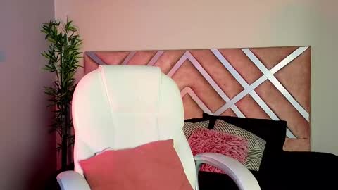 Snapshot of _kelly_hous36 chatting on 02.11.25 kelly online show from 02.11.25