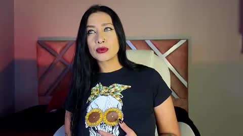 Snapshot of _kelly_hous36 chatting on 02.12.25 kelly online show from 02.12.25