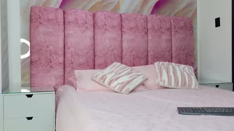 Kendall online show from 02.19.26