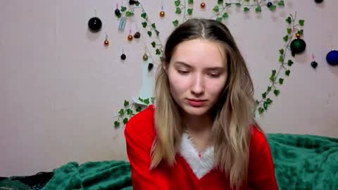 _kikiclark_ online show from 01.10.26