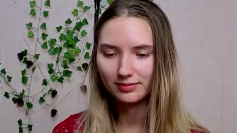 _kikiclark_ online show from 02.20.26