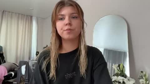 Molly   Emily online show from 07.02.26