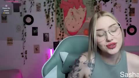 _kitekat_ online show from 11.14.25