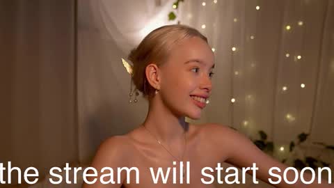 Snapshot of _kkkhaleesi_ chatting on 02.26.26 DENI online show from 02.26.26