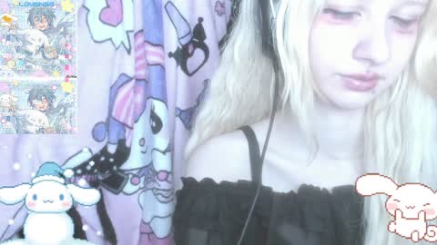 Snapshot of _kuroneeko_ chatting on 01.09.25  kuro  online show from 01.09.25