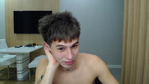 Snapshot of _kurt chatting on 12.06.24 Kurt online show from 12.06.24